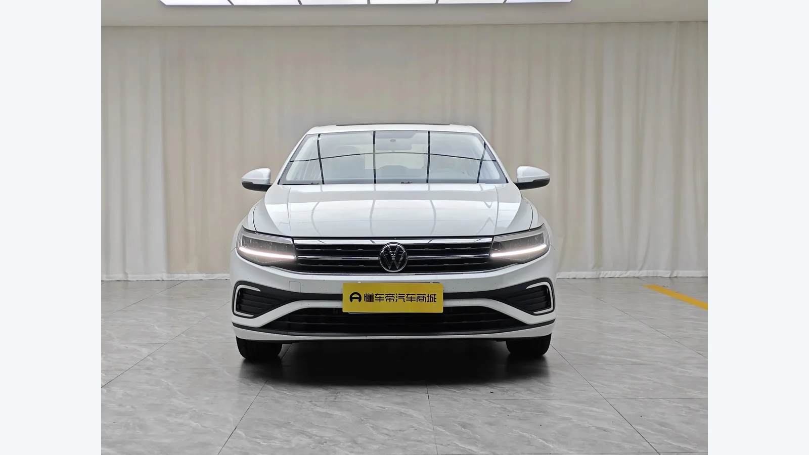 Used Volkswagen Bora Side profile thumbnail