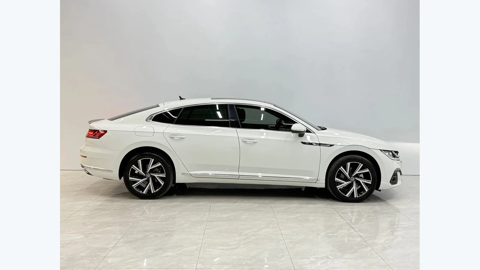 Used Volkswagen CC Photo 2 thumbnail