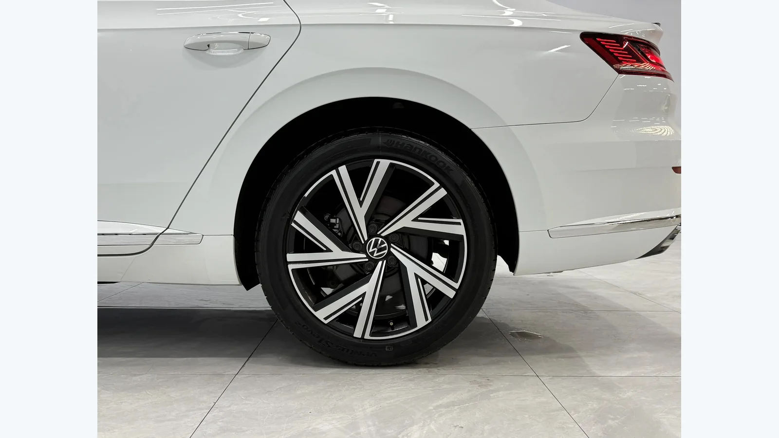 Used Volkswagen CC Photo 5 thumbnail