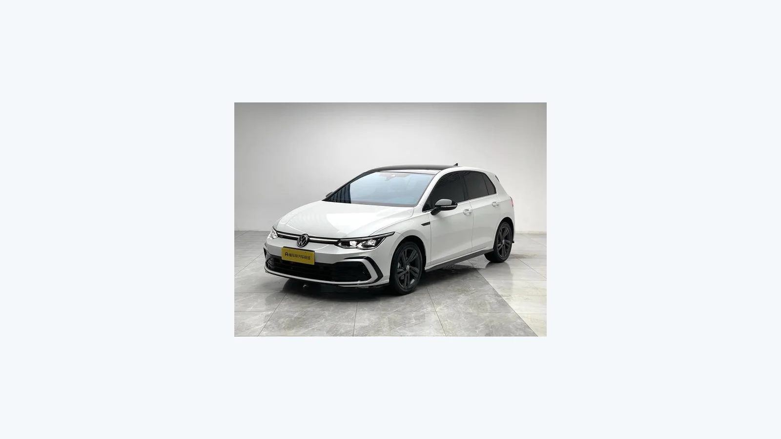 Used Volkswagen Golf Front 45-degree reference for China export