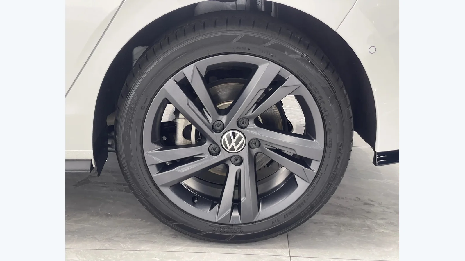 Used Volkswagen Golf Photo 5 thumbnail