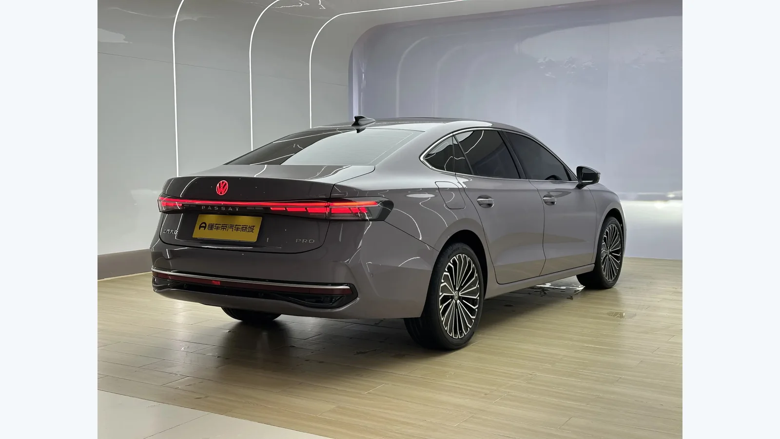 Used Volkswagen Passat Photo 1 thumbnail