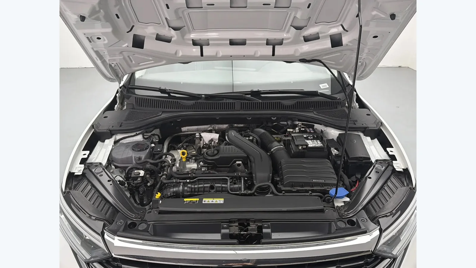Used Volkswagen Sagitar Photo 6 thumbnail