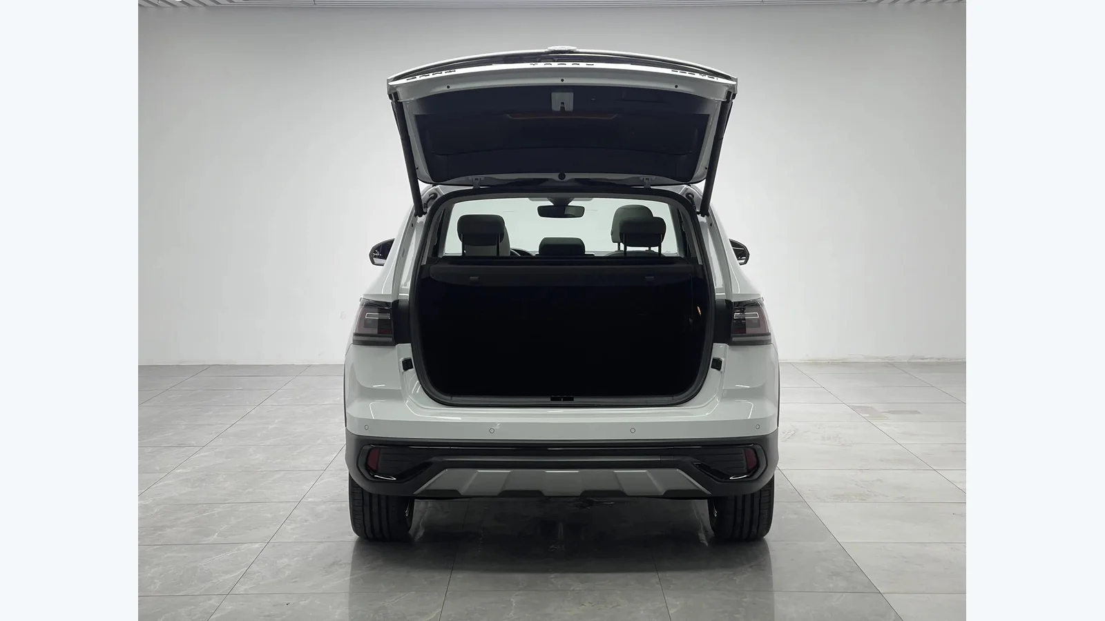 Used Volkswagen Tharu Photo 14 thumbnail