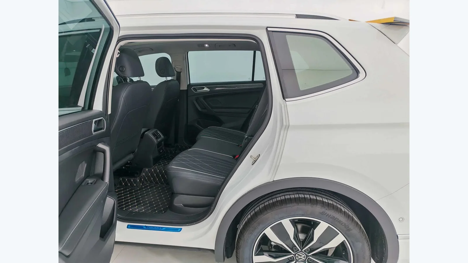 Used Volkswagen Tiguan L Photo 12 thumbnail