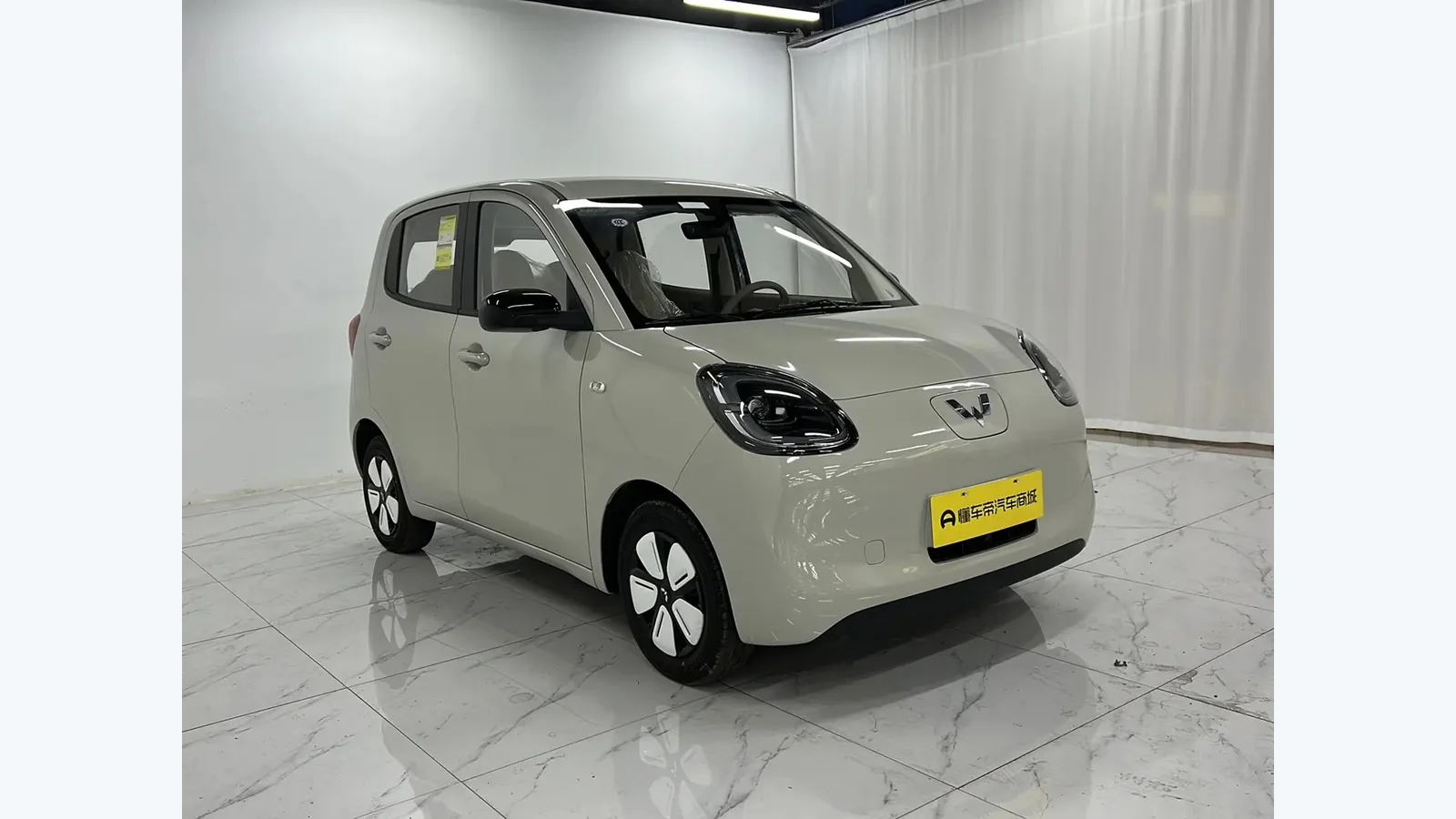 Used Wuling Hongguang Mini EV Rear 45-degree thumbnail