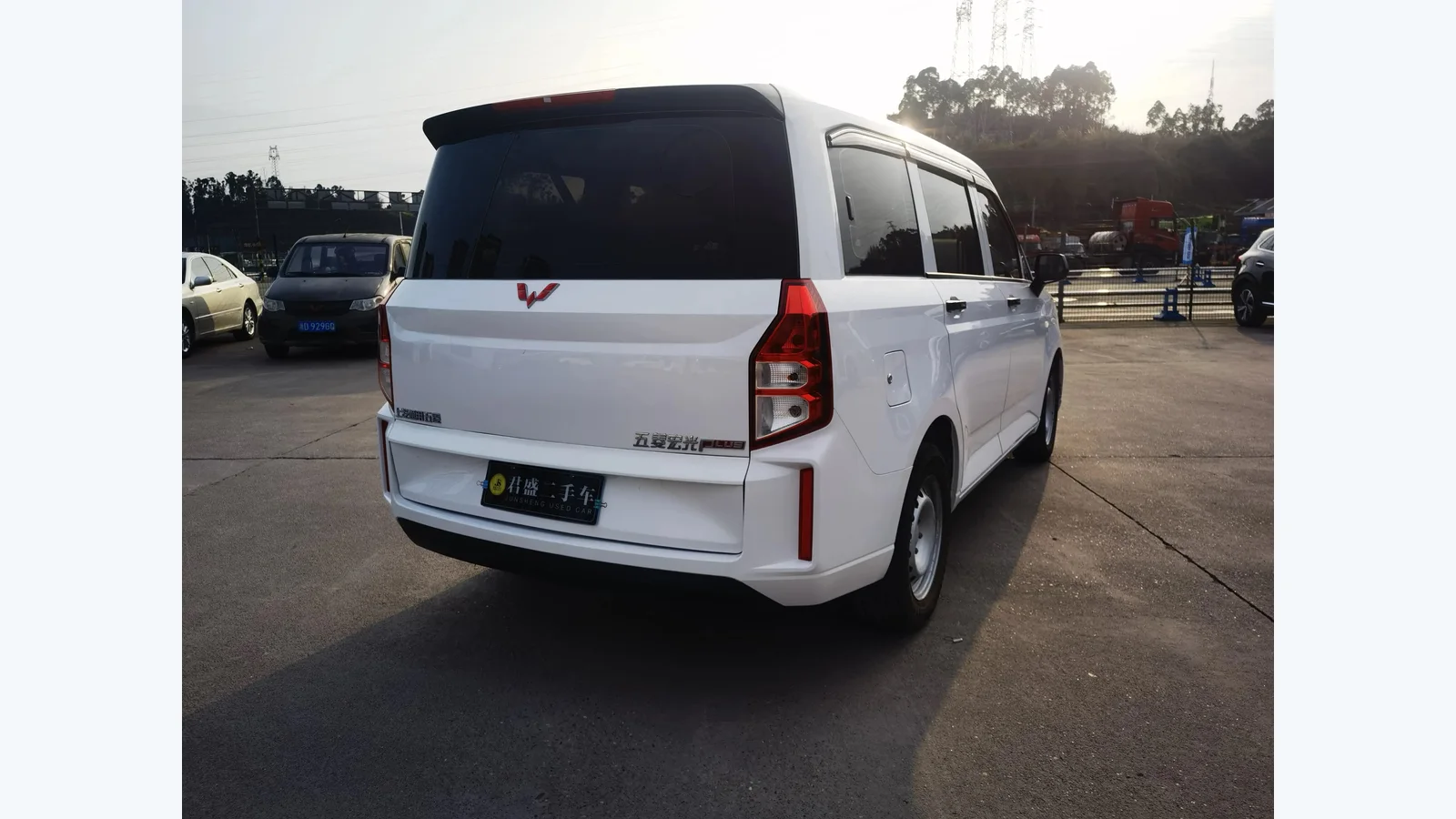 Used Wuling Hongguang Plus Details thumbnail