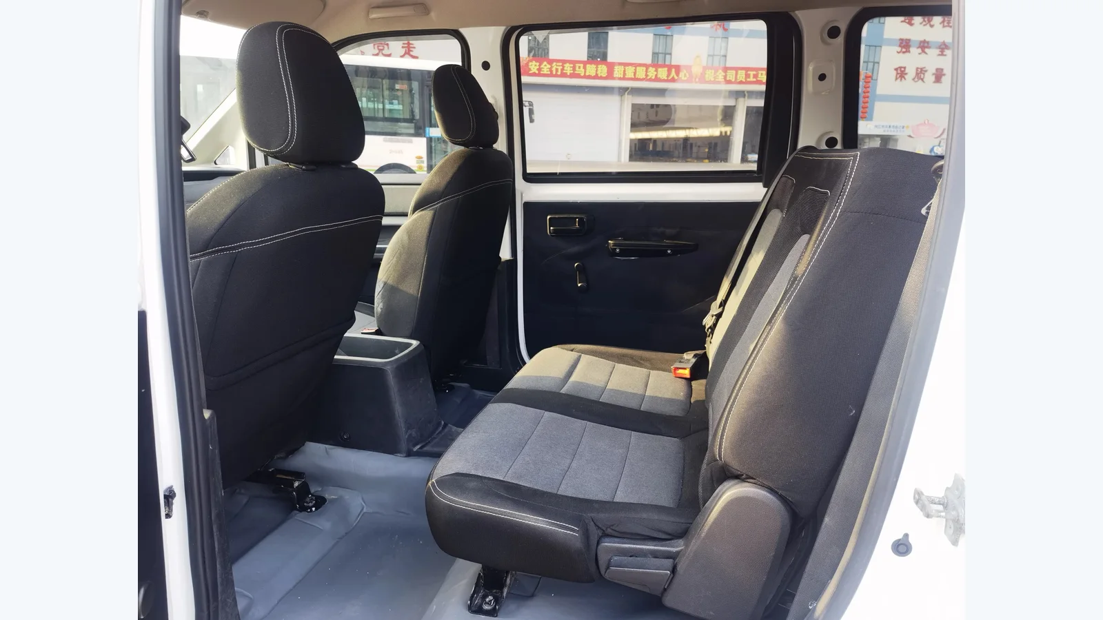 Used Wuling Hongguang Plus Photo 4 thumbnail