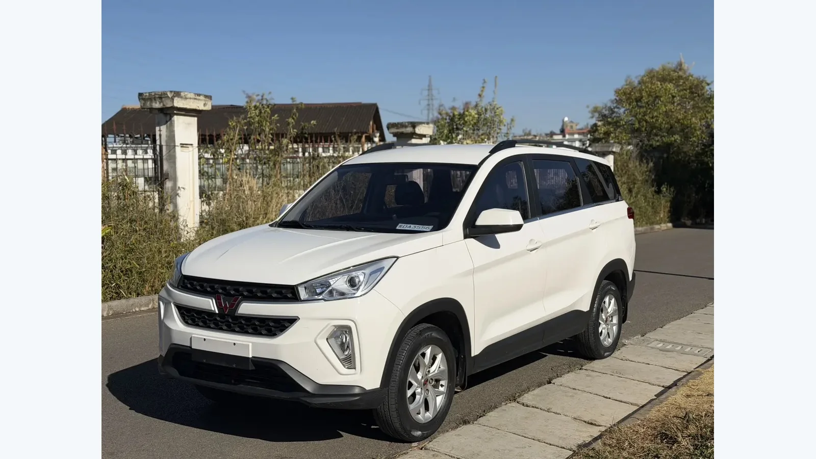 Used Wuling Hongguang S Front 45-degree reference for China export
