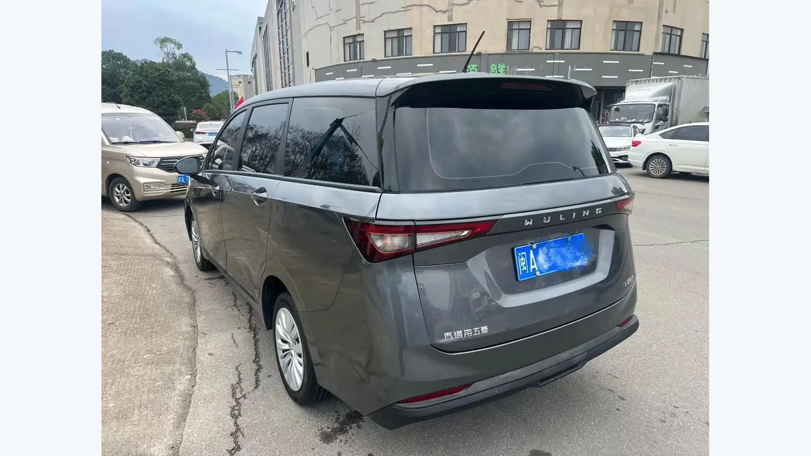 Used Wuling Jiachen Rear 45-degree thumbnail