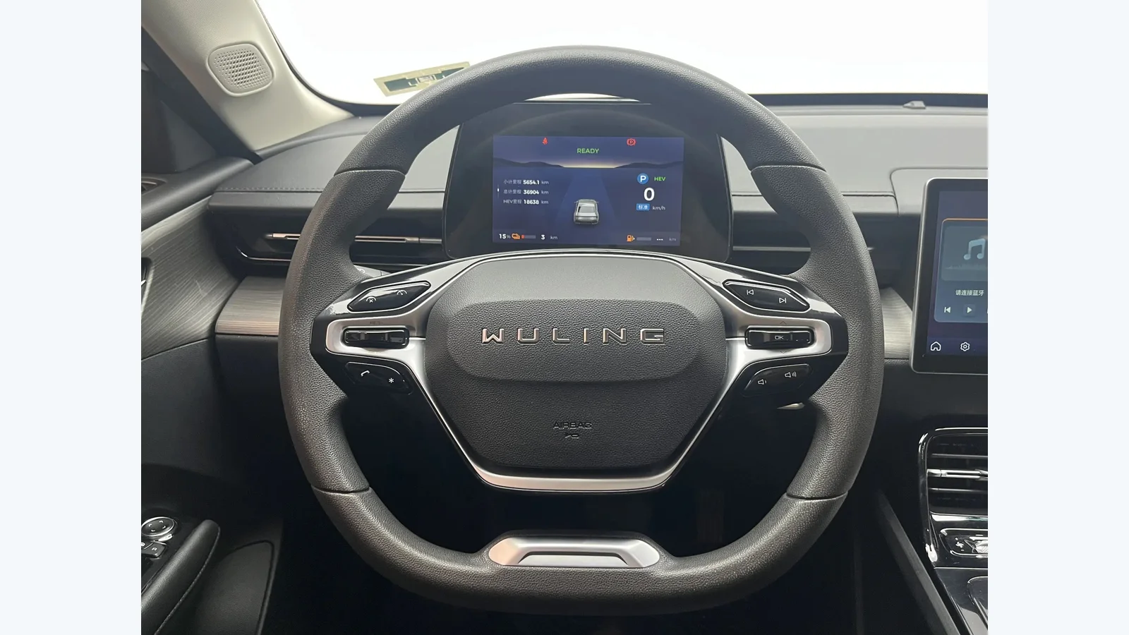 Used Wuling Starlight Photo 10 thumbnail