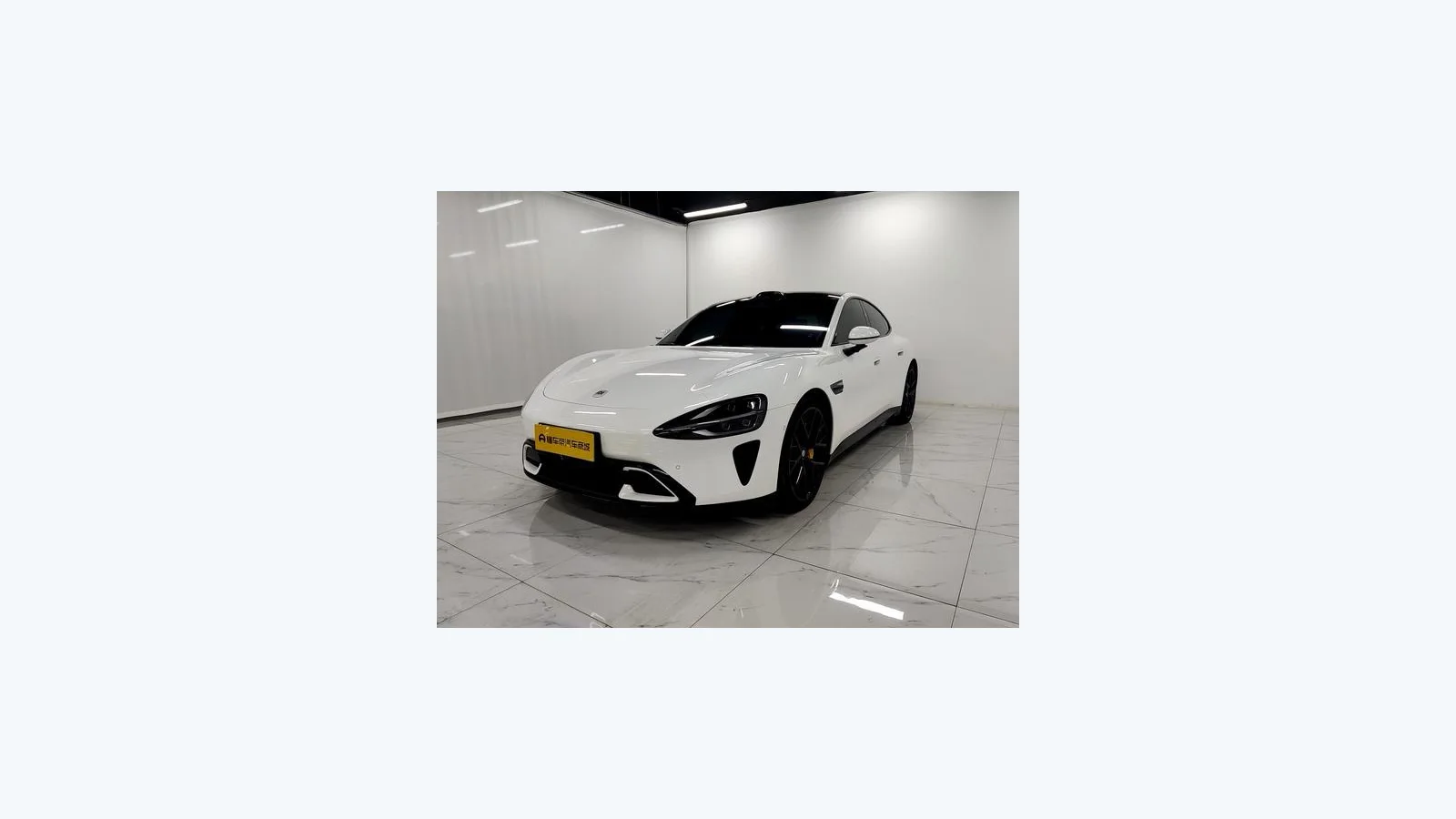 Used Xiaomi SU7 Side profile thumbnail